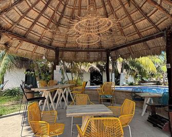 Mayan Mittoz - Holbox - Patio