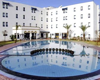 ibis Meknes - Meknes - Pool
