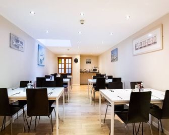 Lost Guest House Aberdeen - Aberdeen - Restaurant