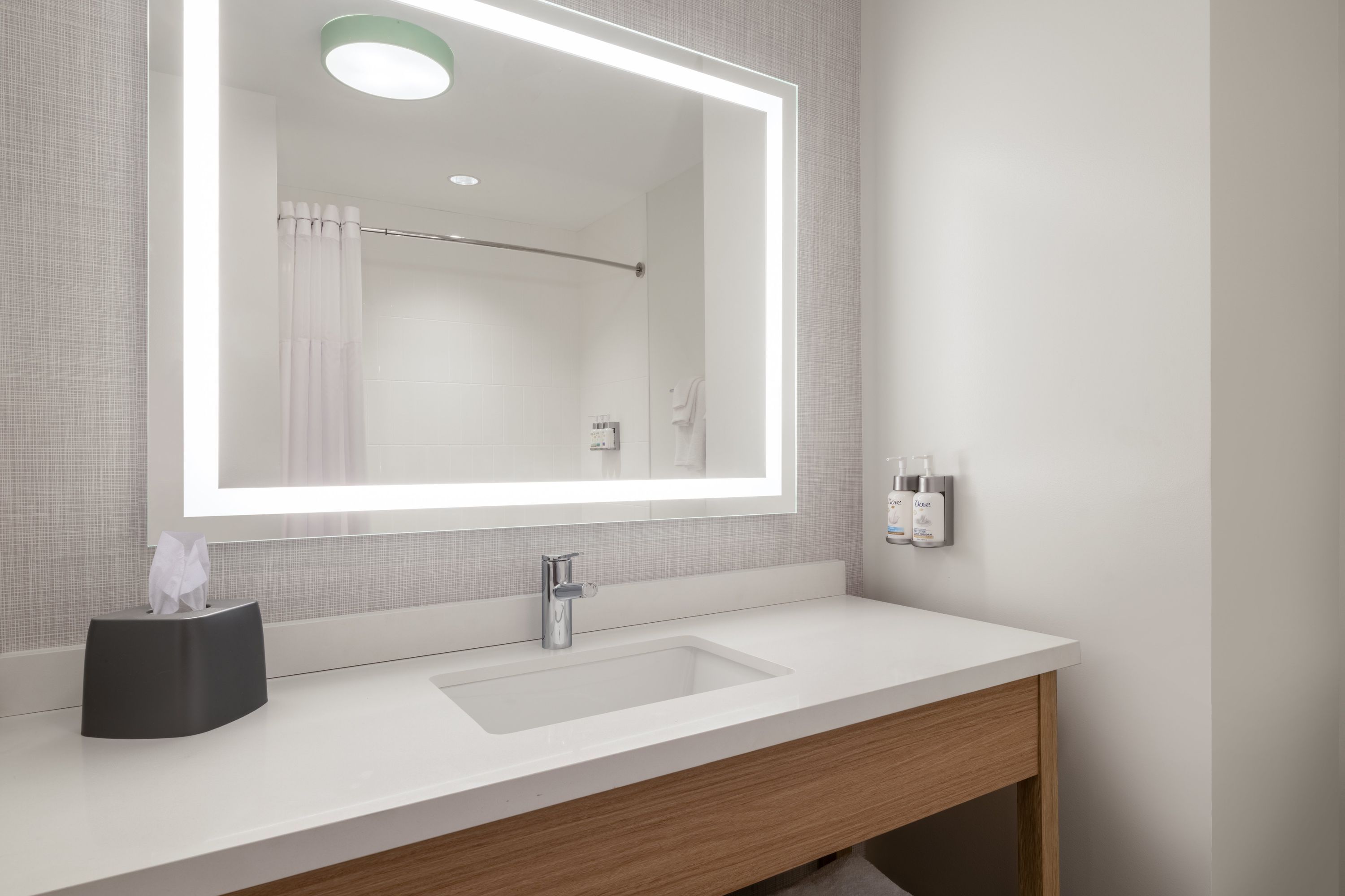 Garner Hotel North Bergen - NYC Gateway by IHG - Норт-Берген - Спальня