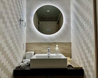 Hotel Ishigaki and Chikonkiya - Ішігакі - Ванна кімната