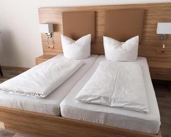 Pension am Meer - Norddeich - Schlafzimmer