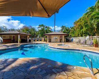 Castle Maui Banyan - Kīhei - Pool