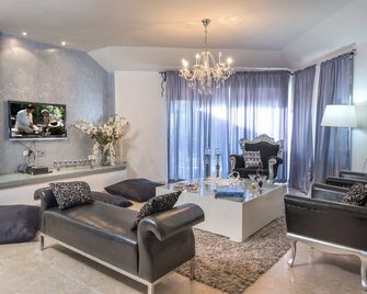 Champagne suites - Kefar Weradim - Sala de estar