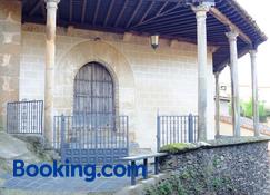Casa Rural La Ortiga - Robledillo de Gata - Building