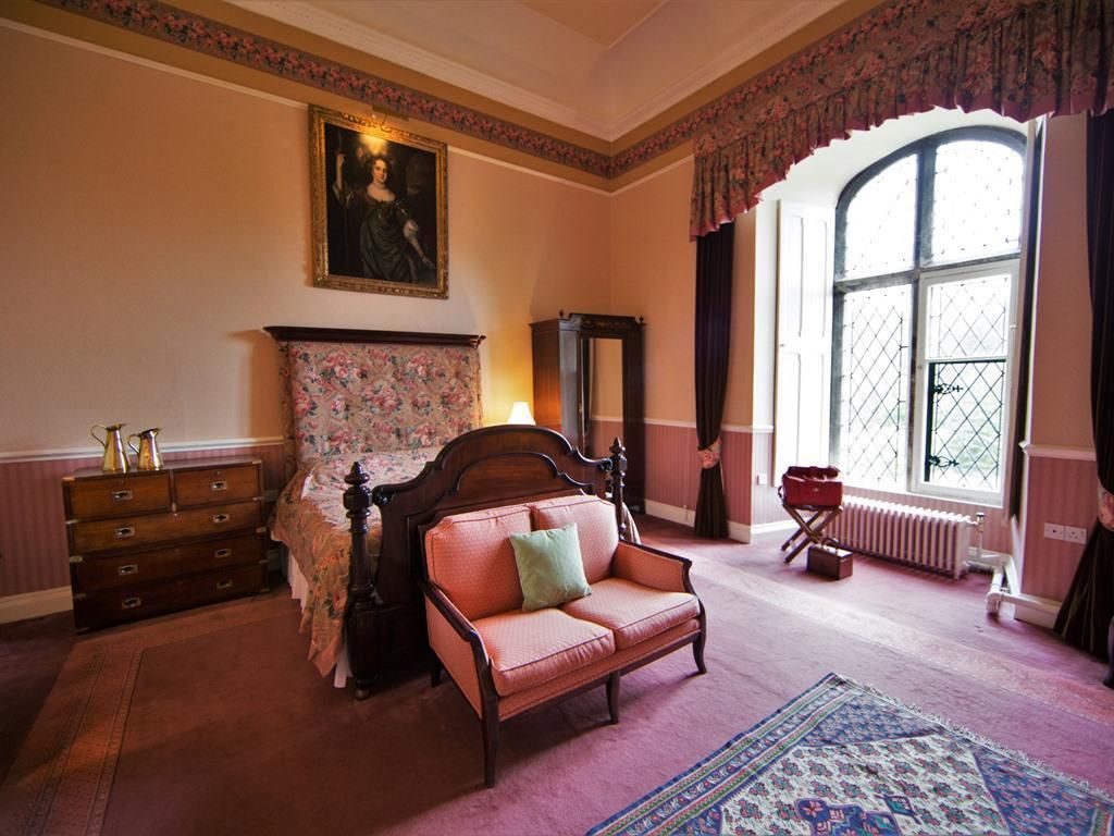 Tower - מולד - סלון