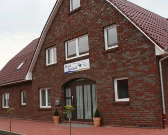 Hotel Seewind - Norddeich (Niedersachsen) - Building