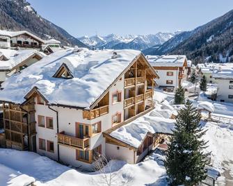 Hotel Gran Zebrù - Peio - Building