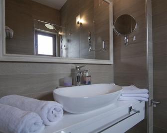Ariadnes Holiday Accommodation II - Μυτιλήνη - Μπάνιο