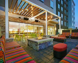 Home2 Suites By Hilton Columbus - Columbus - Terasa