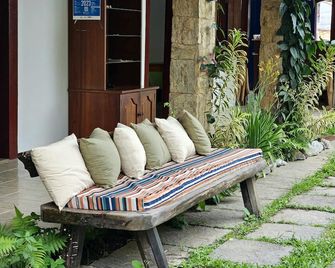 Pousada Brisamar Paraty Comece O Dia Com Um Café Da Manhã Inesquecível - Paraty - Patio