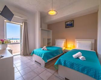 Australia Hotel - Heraklion - Bedroom