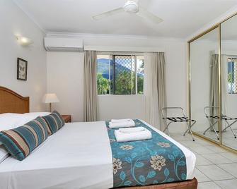 Hibiscus in Marlin Waters Palm Cove - Palm Cove - Bedroom