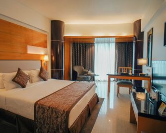 Peninsula Grand Hotel - Mumbai