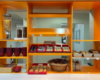 Hôtel Eco La Rochelle Centre les Minimes - La Rochelle - Comedor