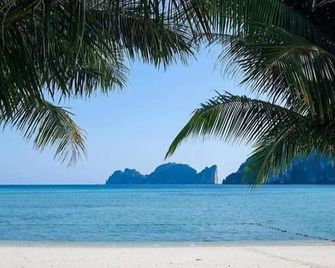 Phi Phi Villa Resort - Ilhas Phi Phi - Praia