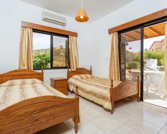 Villa Eleni - Coral Bay - Schlafzimmer