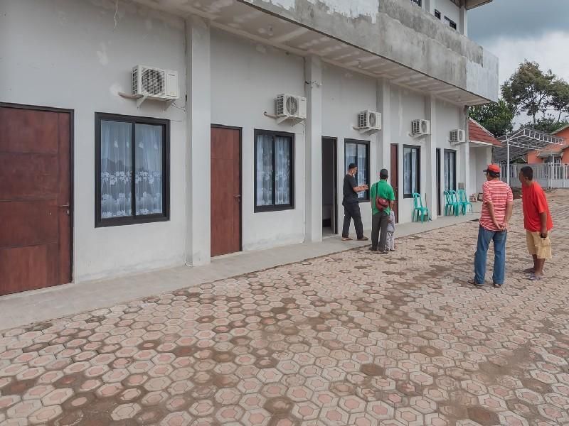 RedDoorz Syariah near Wisata Situ Gunung Sukabumi - Sukabumi