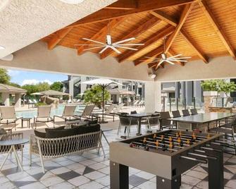 2br Kierland Commons Golf Oasis By Cozysuites! - Scottsdale - Restaurant