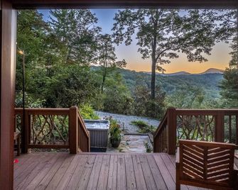 Altitude Adjustment - Mountain Cabin Located on the Eastern Continental Divide! With a Hot Tub! - Cashiers - Balcony