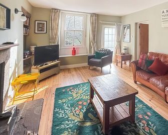 3 bedroom accommodation in Scalegill, near Kirkby Malham - Malham - Living room