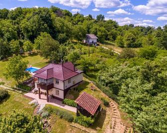 Three-Bedroom Holiday Home In Ludbreg - Ludbreg - Edificio