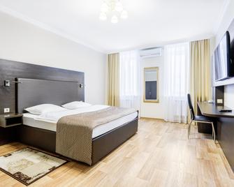 Hotel Strannik - Blagoveshchensk - Bedroom