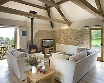 Beautifully Converted 18thc Barn In Blackdown Hills Aonb - Wellington - Living room