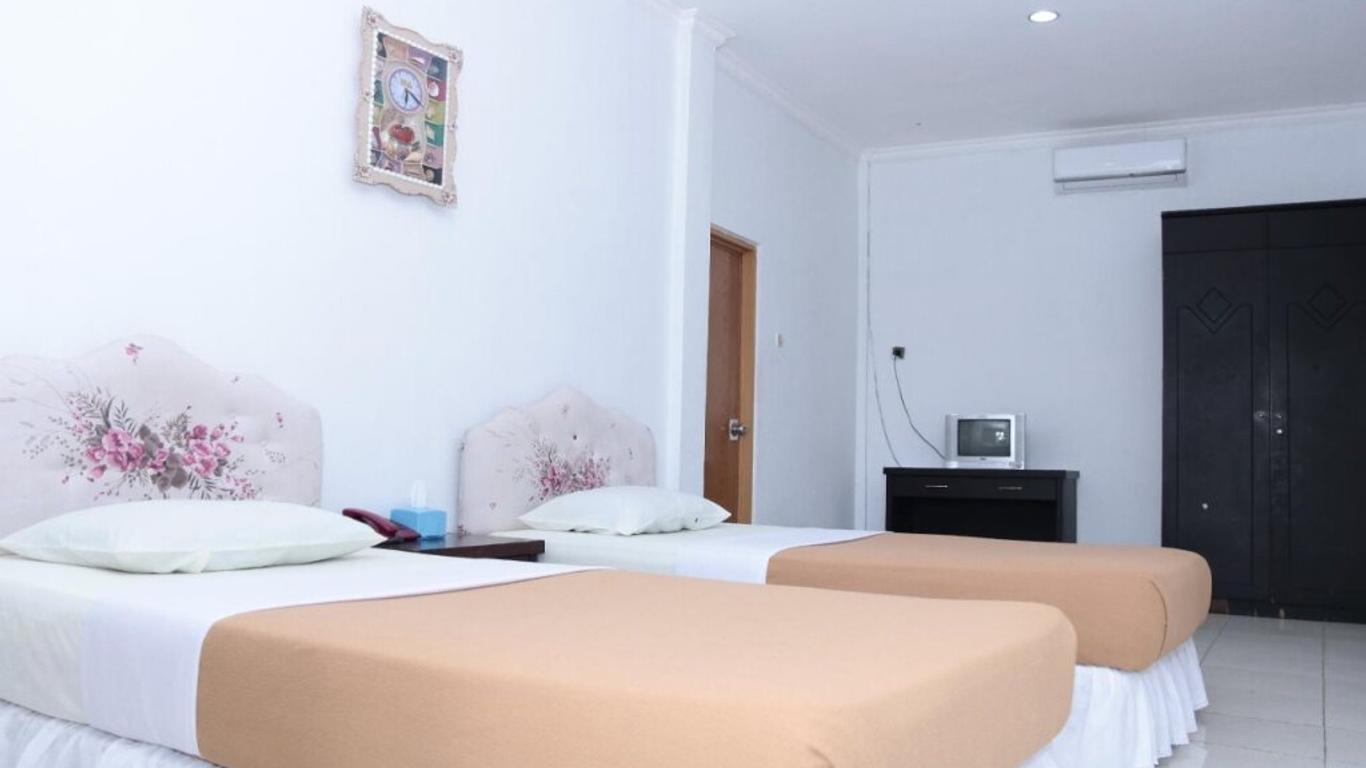 Tirta Kencana Hotel & Cottage