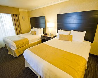 Hotel d’Lins Ontario Airport - Ontario - Schlafzimmer