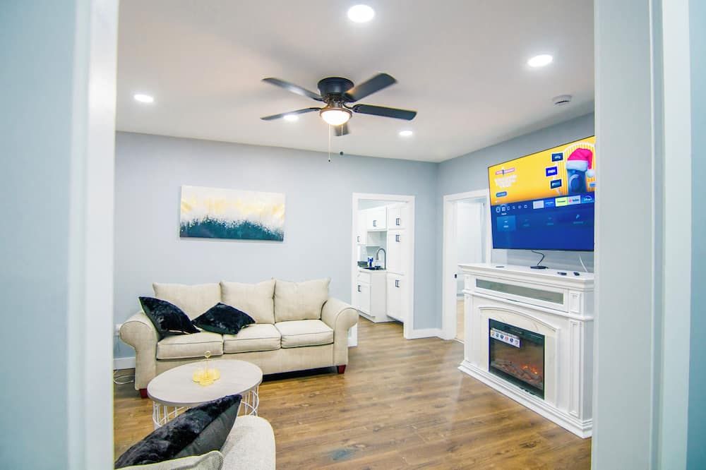 Fully Furnished 1st Floor Retreat - Lewiston - Sala de estar