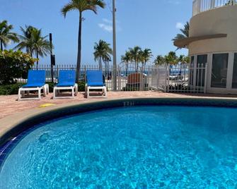 Silver Seas Beach Resort - Fort Lauderdale - Bể bơi