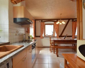 Holiday home in Butgenbach near the Lake - Butgenbach - Keuken