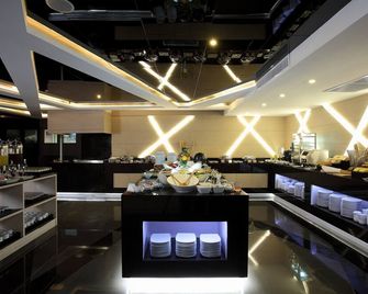 Garner Hotel Pattaya Central by IHG - Pattaya - Bar