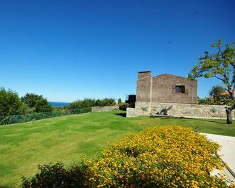Children-friendly lovely villa with garden, terrace & private pool - Afife - Vista del exterior