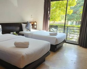 Aziss Boutique Hotel - Sha Plus - Phitsanulok - Camera da letto