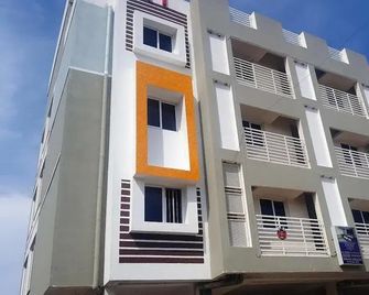 Krish Rooms And Stay - Singapperumālkovil - Building