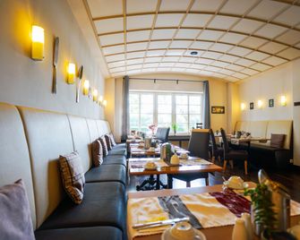 Hotel Am Schloss Biebrich - Wiesbaden - Restaurante