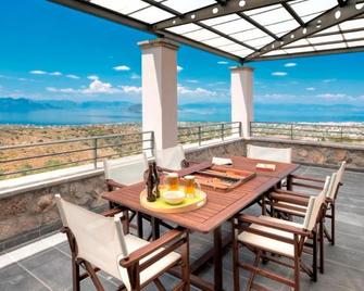 Marini Luxury Apartments and Suites - Αίγινα - Μπαλκόνι