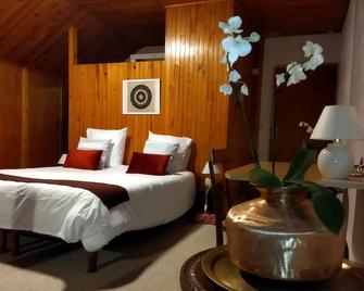 Your Nomadic Room: India - Ugine - Habitación