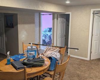 Spacious 5-br house withHeat AC, WiFi, 2 50 gallon hot water in wonderful Lehi - Lehi