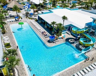 Camp Margaritaville Auburndale RV Resort and Cabana Cabins - Auburndale - Pool