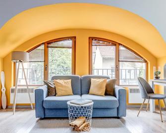 Park Loft next to Eagle's Bridge - Sofia - Living room