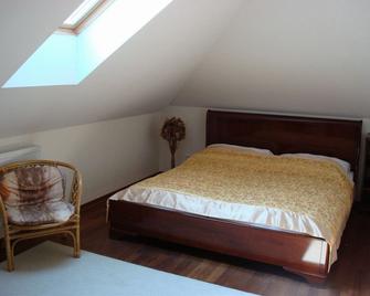 Puk - Beroun - Habitación