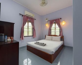 Pp Guesthouse Lpb - Luang Prabang - Bedroom