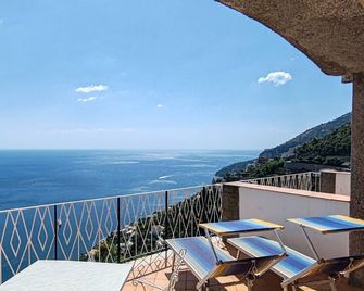 Grand Hotel Excelsior - Amalfi - Balcón