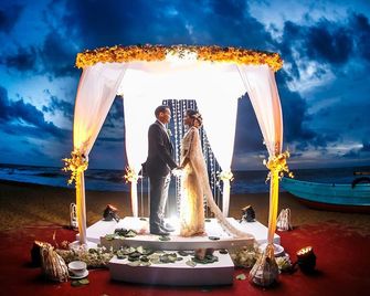 Mount Lavinia Hotel - Dehiwala-Mount Lavinia - Basen
