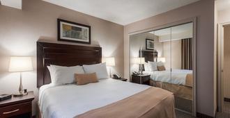 Coast Calgary Downtown Hotel & Suites By Apa - Calgary - Schlafzimmer