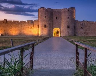 Maison Aigues-Mortes 8 couchages - Aigues-Mortes - Bâtiment