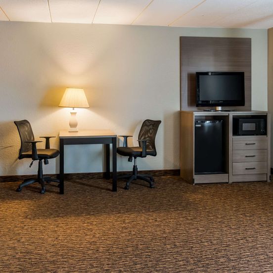 Room amenity view of Econo Lodge Duluth near Miller Hill Mall